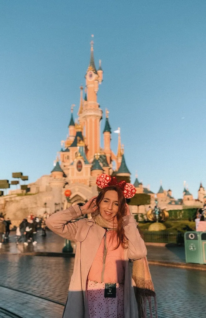 Disneyland París de noche